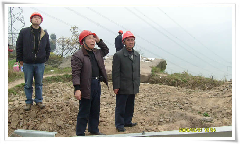 公司向导节沐日检查宜宾项目部