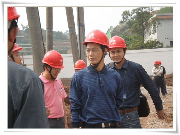 宜宾电业局对大益变电站举行检查