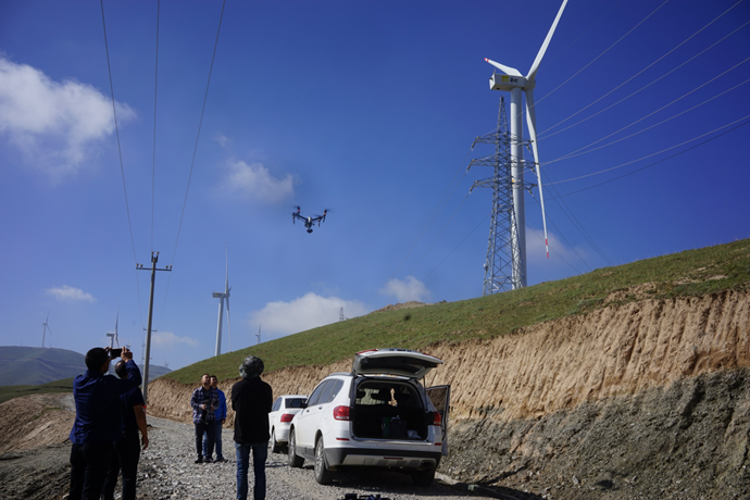 多元化生长，，，，打造高效智能线路运维新模式——无人机巡检新能源集电线路