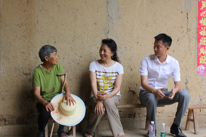 加入精准扶贫 电力企业助推革命老区村道建设——集团向导赴巴中市加入“驻村帮扶”项目调研