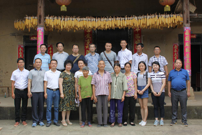 加入精准扶贫 电力企业助推革命老区村道建设——集团向导赴巴中市加入“驻村帮扶”项目调研