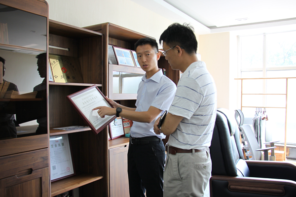 府南街道总工会向导一行莅临我司考察交流