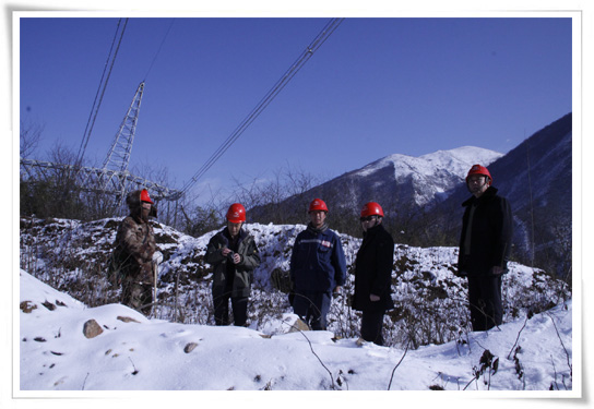 500kV石雅线、二普线线路覆冰，，，，奇发28电力抗冰保电