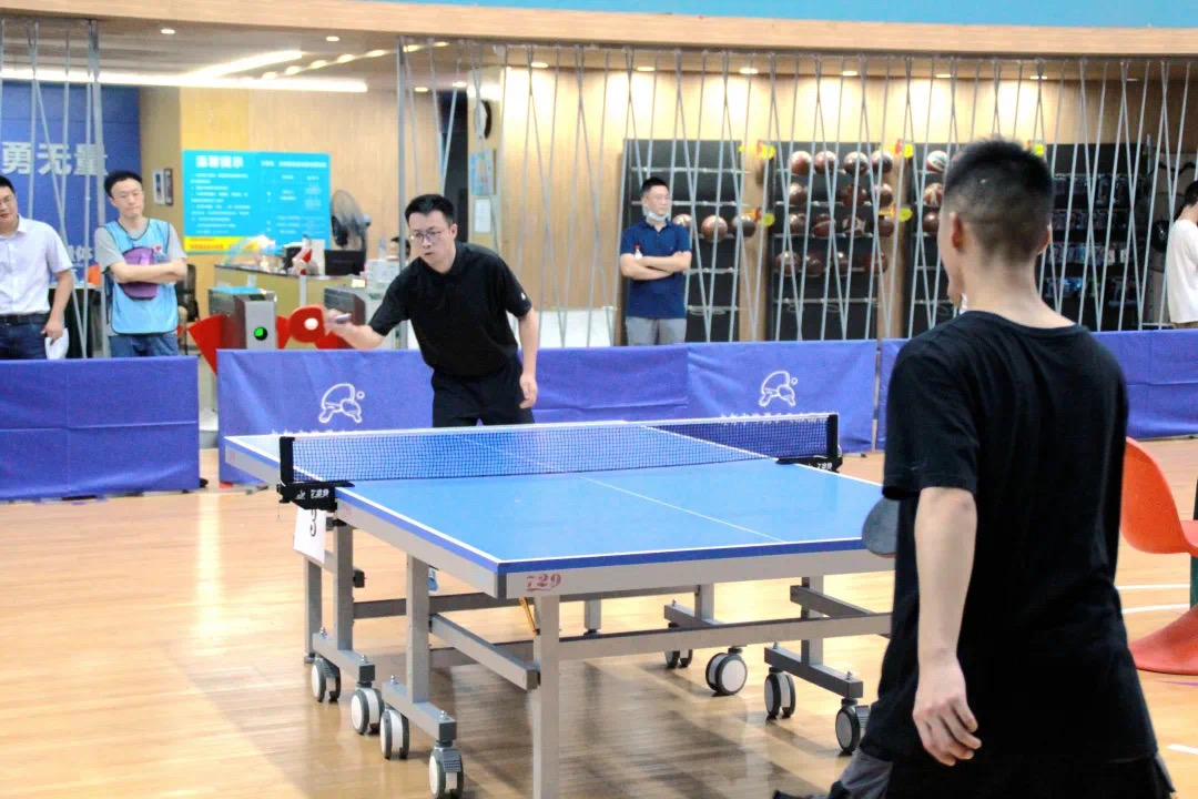 奇发28电力集团工会组织员工踊跃加入“喜迎大运，，，，，，魅力青羊”职工乒乓球赛