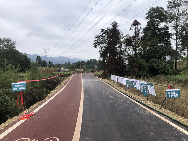 500kV姜资一线66#-75#倾轧光缆整治及线路零星消缺顺遂完成