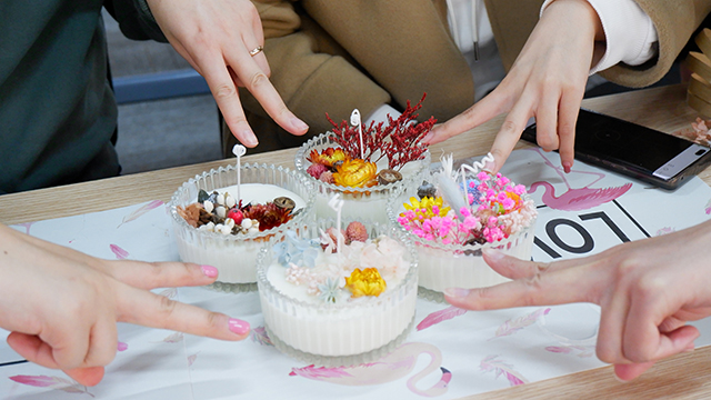 3·8最美妇女节｜闪灼她光线，，，，，，，致敬她实力