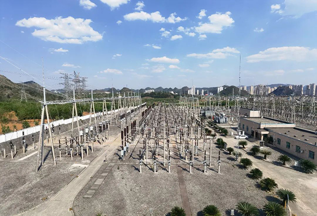 镇宁县扁担山一期200MW农业光伏电站220kV送出线路工程完工投运