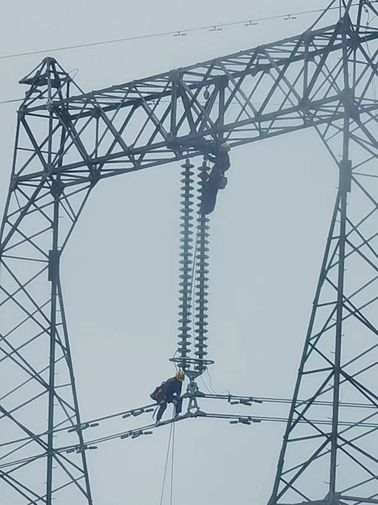 500kV普洪一线磨练事情圆满竣事