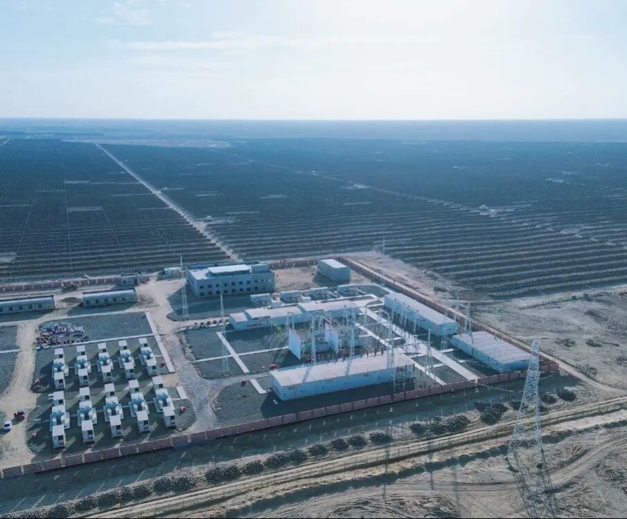 银线跨金沙，，，，，，，，电流送希望-深能尉犁220kV送出线路工程完工投运